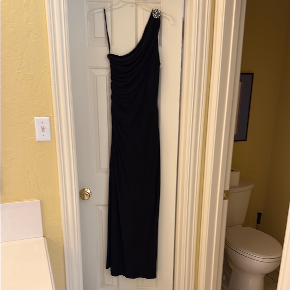 Ralph Lauren Black One-Shoulder Gown